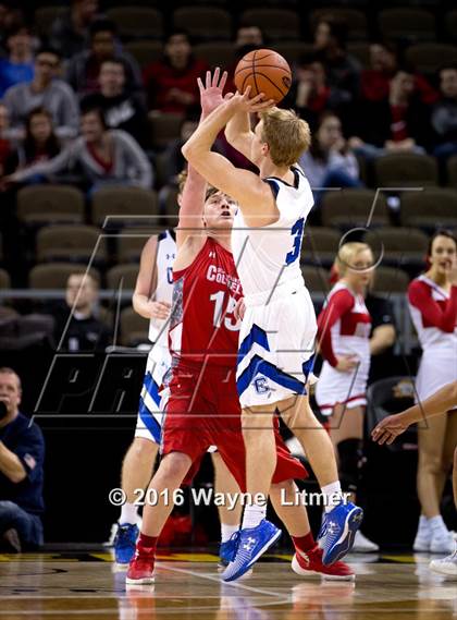 Thumbnail 1 in Dixie Heights vs Covington Catholic photogallery.