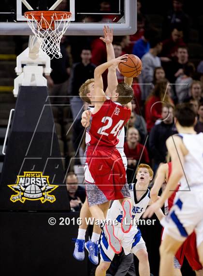 Thumbnail 3 in Dixie Heights vs Covington Catholic photogallery.