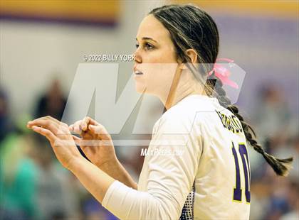 Thumbnail 2 in Grand Saline vs Edgewood photogallery.