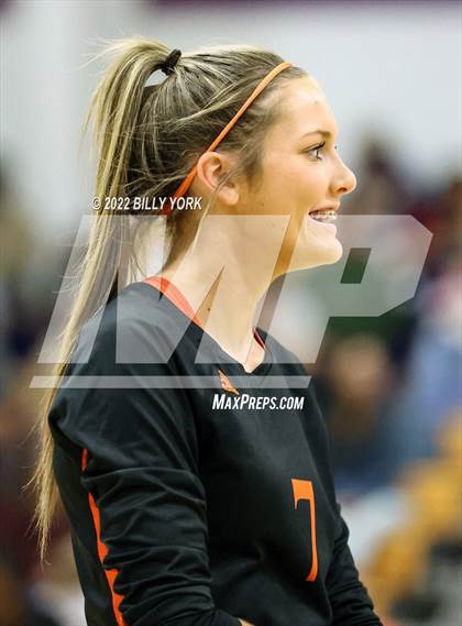 Thumbnail 2 in Grand Saline vs Edgewood photogallery.