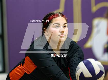 Thumbnail 1 in Grand Saline vs Edgewood photogallery.
