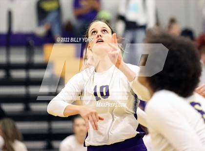 Thumbnail 2 in Grand Saline vs Edgewood photogallery.