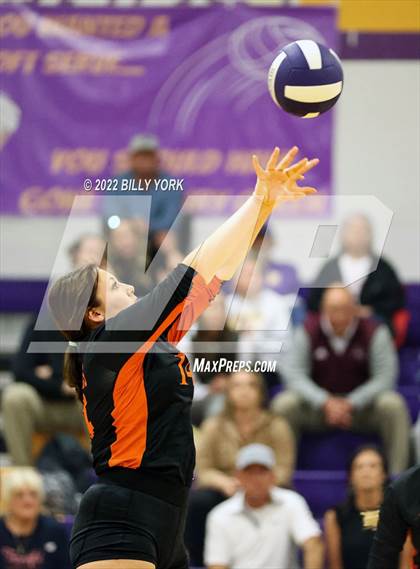 Thumbnail 1 in Grand Saline vs Edgewood photogallery.