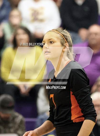 Thumbnail 3 in Grand Saline vs Edgewood photogallery.