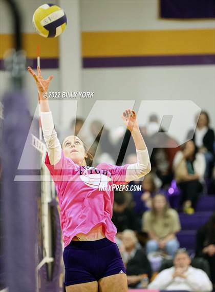 Thumbnail 1 in Grand Saline vs Edgewood photogallery.