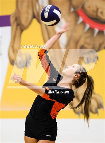 Thumbnail 3 in Grand Saline vs Edgewood photogallery.