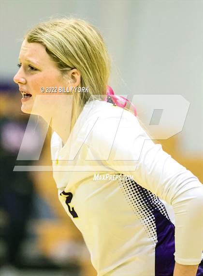 Thumbnail 3 in Grand Saline vs Edgewood photogallery.