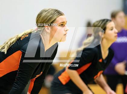 Thumbnail 2 in Grand Saline vs Edgewood photogallery.