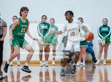 Thumbnail 2 in Triton Central vs. University (IHSAA 2A Regional Semi-final) photogallery.