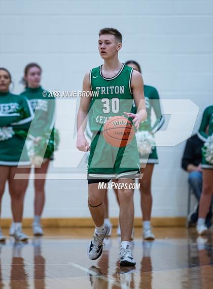 Thumbnail 3 in Triton Central vs. University (IHSAA 2A Regional Semi-final) photogallery.