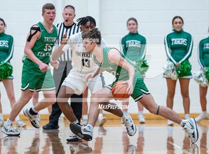 Thumbnail 1 in Triton Central vs. University (IHSAA 2A Regional Semi-final) photogallery.