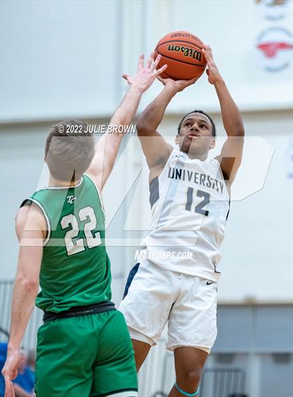 Thumbnail 1 in Triton Central vs. University (IHSAA 2A Regional Semi-final) photogallery.