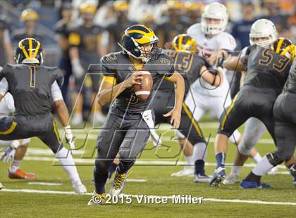 Thumbnail 1 in Eastside Catholic vs. Bellevue (WIAA 3A Final) photogallery.