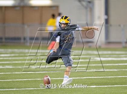Thumbnail 3 in Eastside Catholic vs. Bellevue (WIAA 3A Final) photogallery.