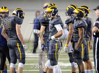 Thumbnail 2 in Eastside Catholic vs. Bellevue (WIAA 3A Final) photogallery.