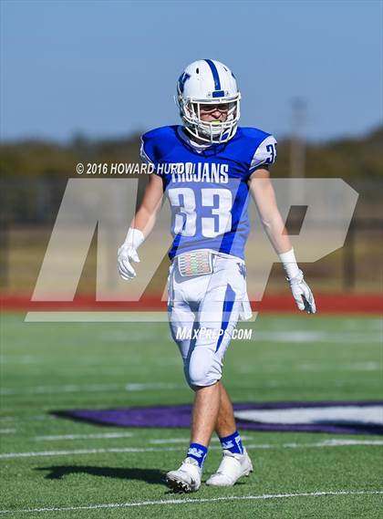 Thumbnail 3 in Windthorst vs. De Leon (UIL 2A Regional Playoff) photogallery.