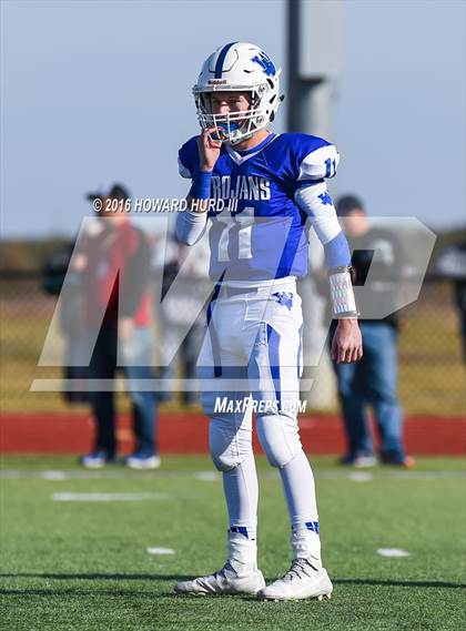 Thumbnail 2 in Windthorst vs. De Leon (UIL 2A Regional Playoff) photogallery.