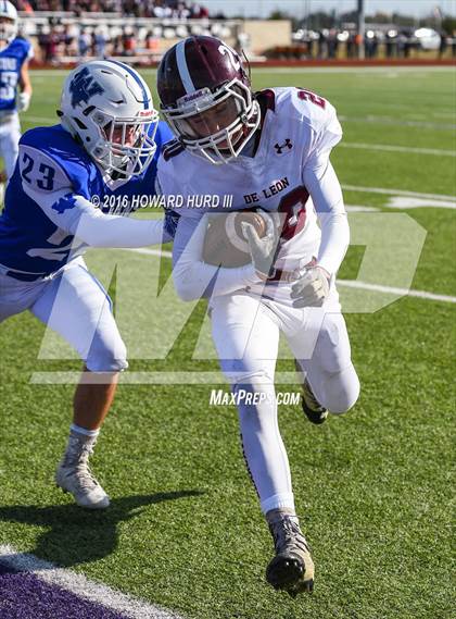 Thumbnail 2 in Windthorst vs. De Leon (UIL 2A Regional Playoff) photogallery.