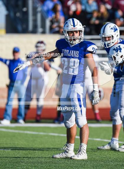Thumbnail 2 in Windthorst vs. De Leon (UIL 2A Regional Playoff) photogallery.