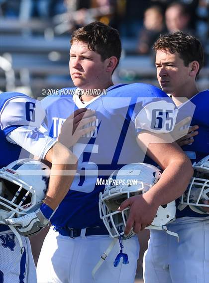 Thumbnail 3 in Windthorst vs. De Leon (UIL 2A Regional Playoff) photogallery.