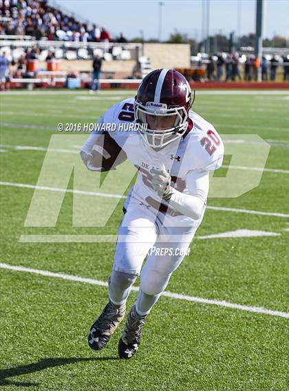 Thumbnail 3 in Windthorst vs. De Leon (UIL 2A Regional Playoff) photogallery.