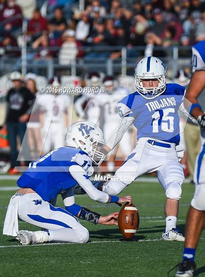 Thumbnail 2 in Windthorst vs. De Leon (UIL 2A Regional Playoff) photogallery.