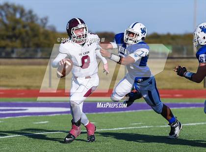 Thumbnail 3 in Windthorst vs. De Leon (UIL 2A Regional Playoff) photogallery.