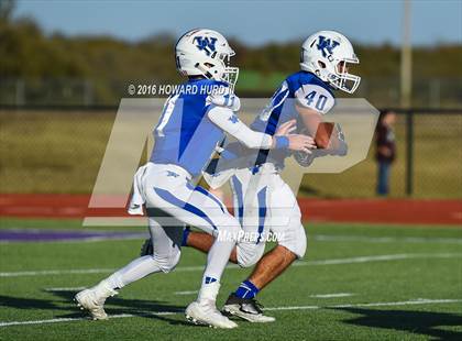 Thumbnail 1 in Windthorst vs. De Leon (UIL 2A Regional Playoff) photogallery.