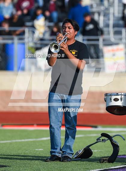 Thumbnail 3 in Windthorst vs. De Leon (UIL 2A Regional Playoff) photogallery.