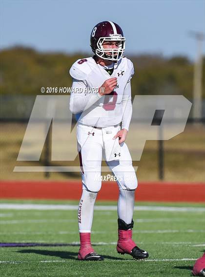 Thumbnail 3 in Windthorst vs. De Leon (UIL 2A Regional Playoff) photogallery.