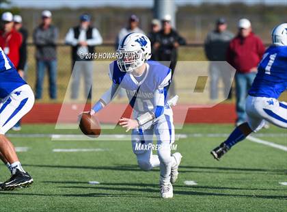 Thumbnail 3 in Windthorst vs. De Leon (UIL 2A Regional Playoff) photogallery.