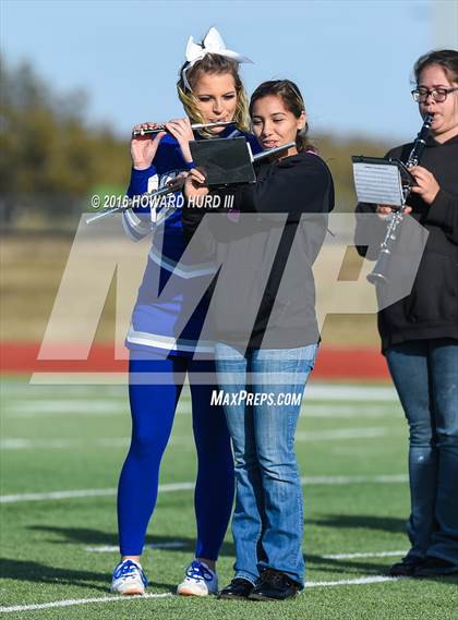 Thumbnail 2 in Windthorst vs. De Leon (UIL 2A Regional Playoff) photogallery.