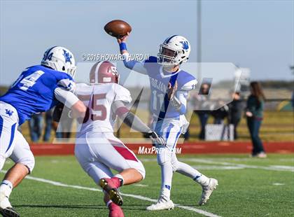 Thumbnail 3 in Windthorst vs. De Leon (UIL 2A Regional Playoff) photogallery.