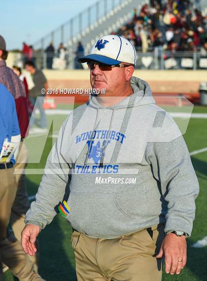 Thumbnail 2 in Windthorst vs. De Leon (UIL 2A Regional Playoff) photogallery.