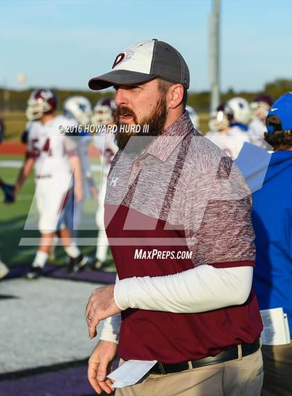 Thumbnail 1 in Windthorst vs. De Leon (UIL 2A Regional Playoff) photogallery.