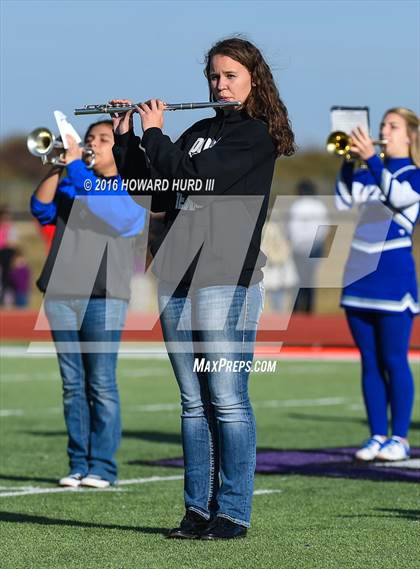 Thumbnail 3 in Windthorst vs. De Leon (UIL 2A Regional Playoff) photogallery.