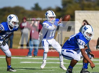 Thumbnail 1 in Windthorst vs. De Leon (UIL 2A Regional Playoff) photogallery.
