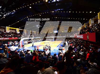 Thumbnail 2 in Iona Prep vs. Archbishop Stepinac (Crusader Classic) photogallery.