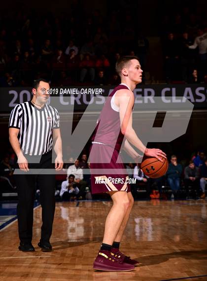 Thumbnail 3 in Iona Prep vs. Archbishop Stepinac (Crusader Classic) photogallery.