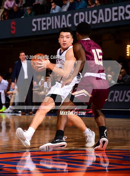 Thumbnail 3 in Iona Prep vs. Archbishop Stepinac (Crusader Classic) photogallery.