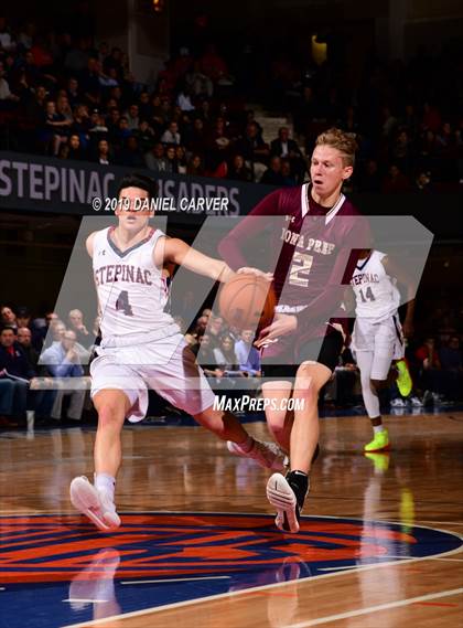 Thumbnail 3 in Iona Prep vs. Archbishop Stepinac (Crusader Classic) photogallery.