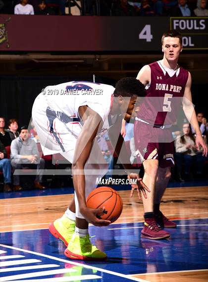 Thumbnail 1 in Iona Prep vs. Archbishop Stepinac (Crusader Classic) photogallery.