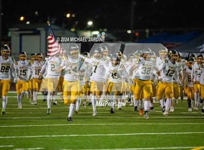 Thumbnail 2 in Richland vs Kennedy Catholic (WIAA 4A Round of 16) photogallery.