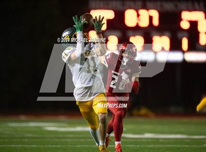 Thumbnail 3 in Richland vs Kennedy Catholic (WIAA 4A Round of 16) photogallery.
