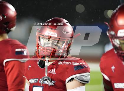 Thumbnail 1 in Richland vs Kennedy Catholic (WIAA 4A Round of 16) photogallery.