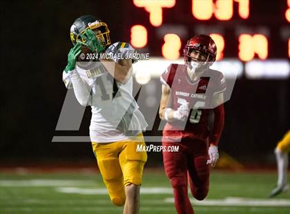 Thumbnail 1 in Richland vs Kennedy Catholic (WIAA 4A Round of 16) photogallery.