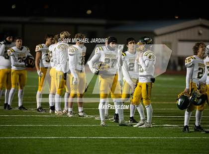 Thumbnail 3 in Richland vs Kennedy Catholic (WIAA 4A Round of 16) photogallery.