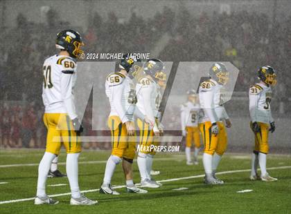 Thumbnail 3 in Richland vs Kennedy Catholic (WIAA 4A Round of 16) photogallery.