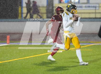 Thumbnail 3 in Richland vs Kennedy Catholic (WIAA 4A Round of 16) photogallery.