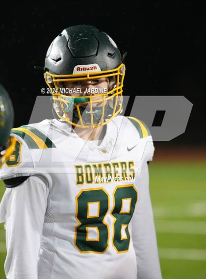Thumbnail 2 in Richland vs Kennedy Catholic (WIAA 4A Round of 16) photogallery.